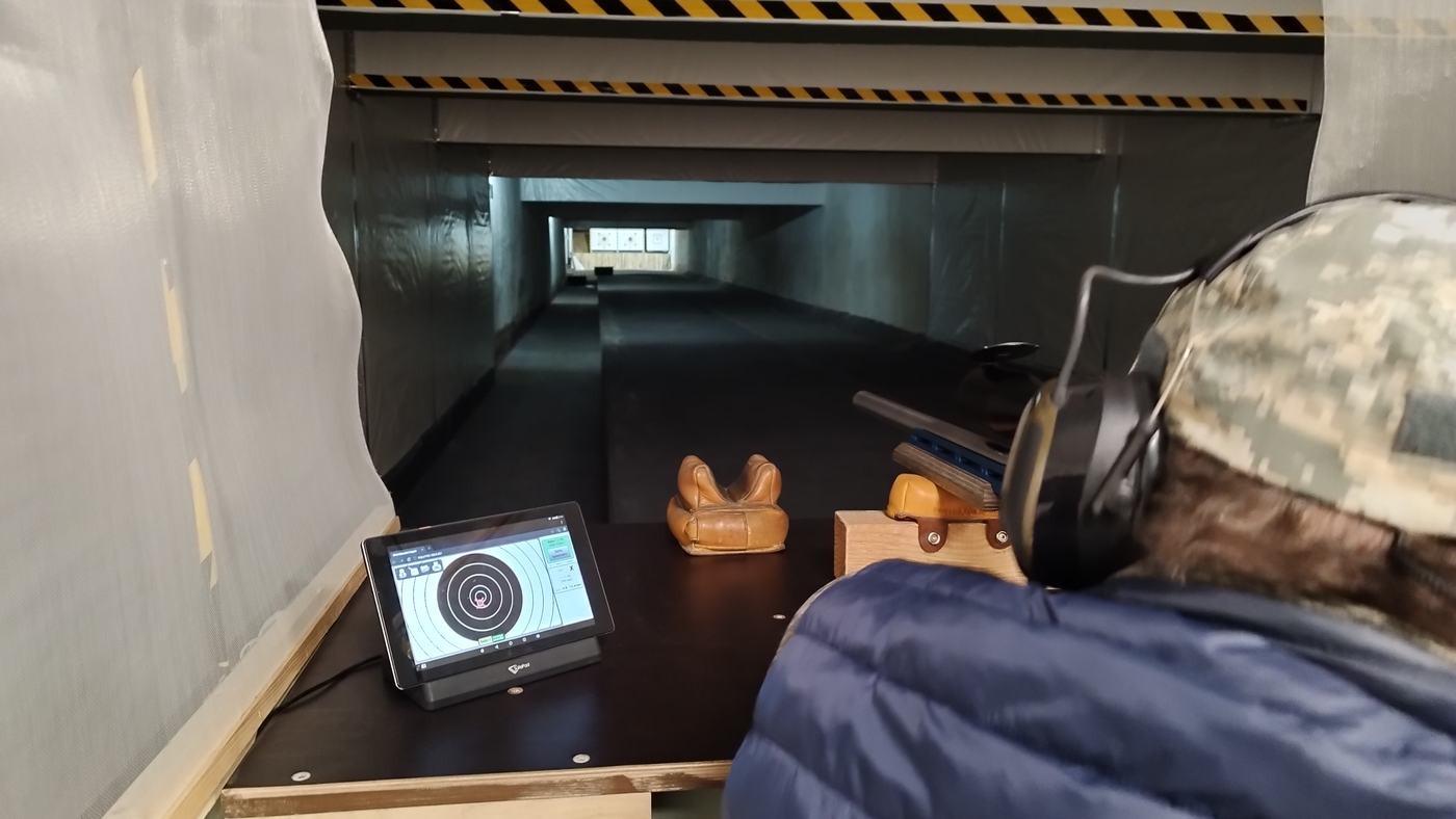 Blick in die untertägige Raumschießanlage Rosenberg 1 mit Ständen bis 500 Meter